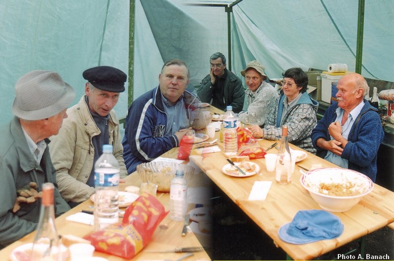 Le repas sous le stand