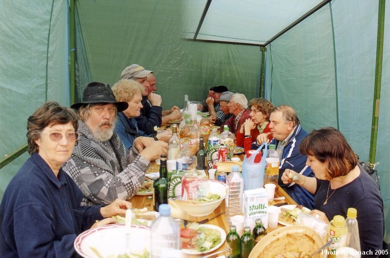 Le groupe au moment du repas