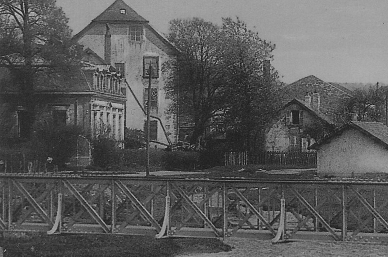 Maison patronale et passerelle