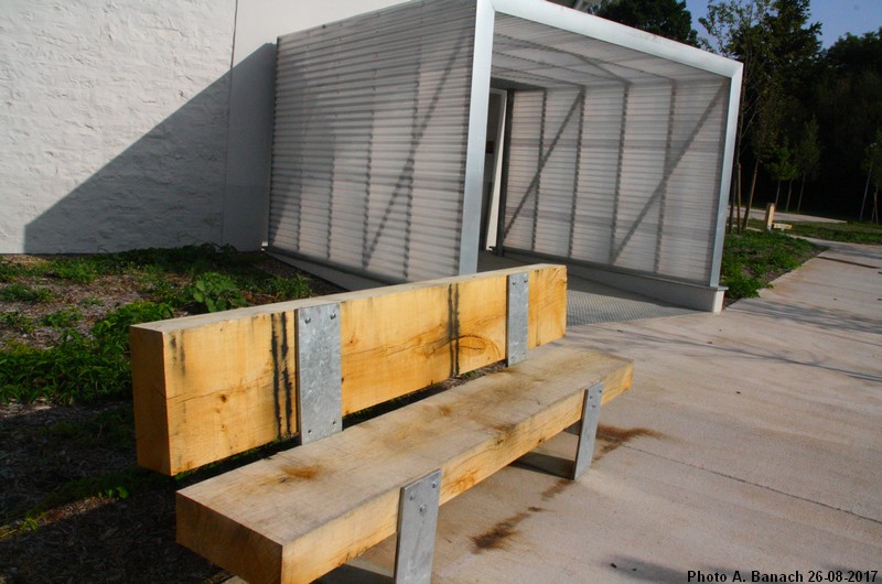 Un banc