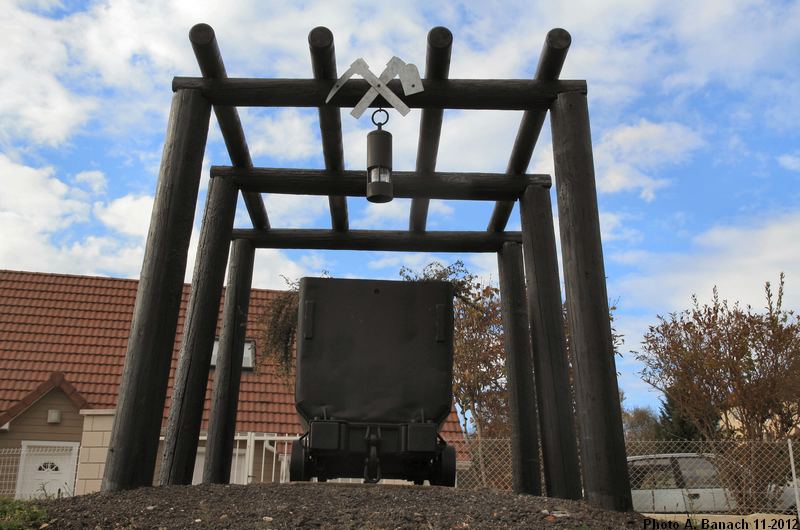 Boisage reconstitué au centre du hameau