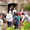 Le passage sous le petit tunnel