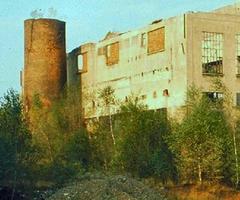 La centrale en ruines