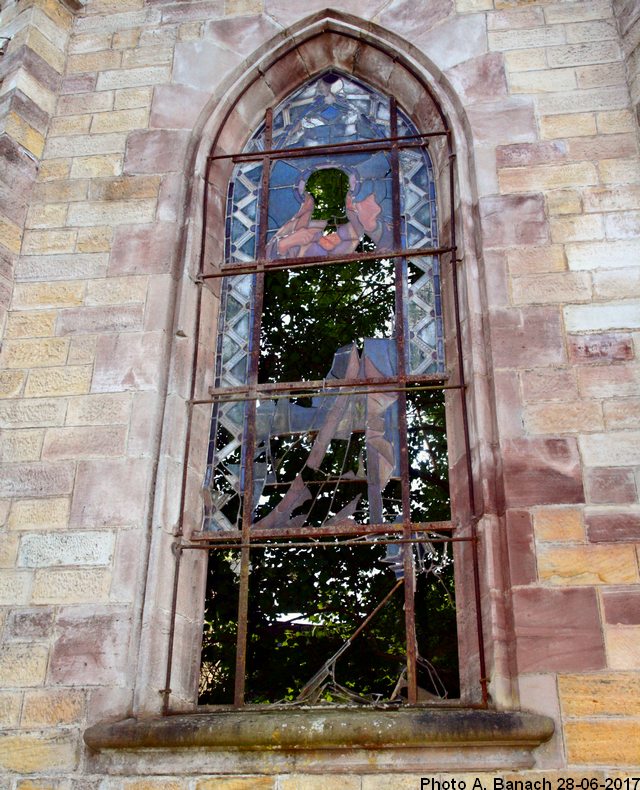 Les ruines du vitrail