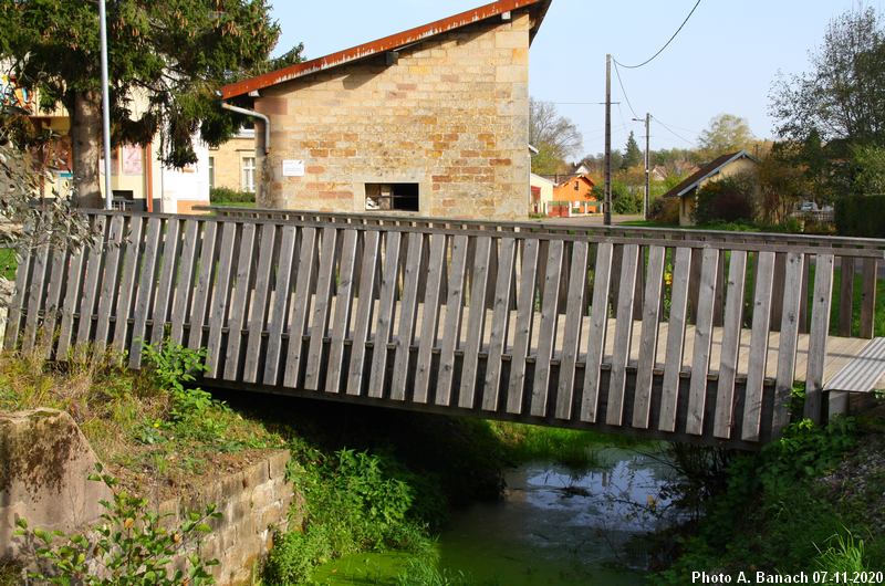 Passerelle en bois