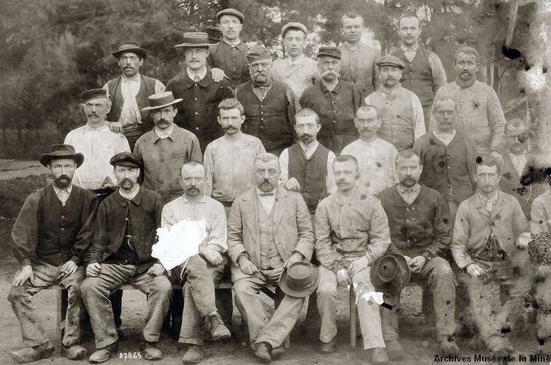 Les ouvriers de la forge en 1905