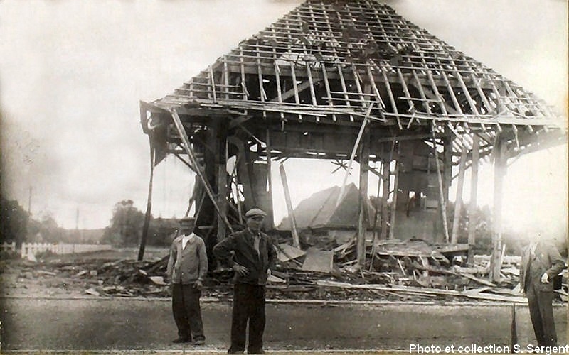 Salle des fêtes bombardée