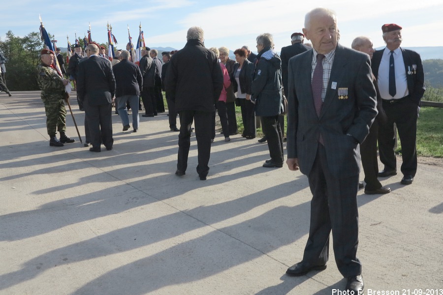 Des participants bérets rouges