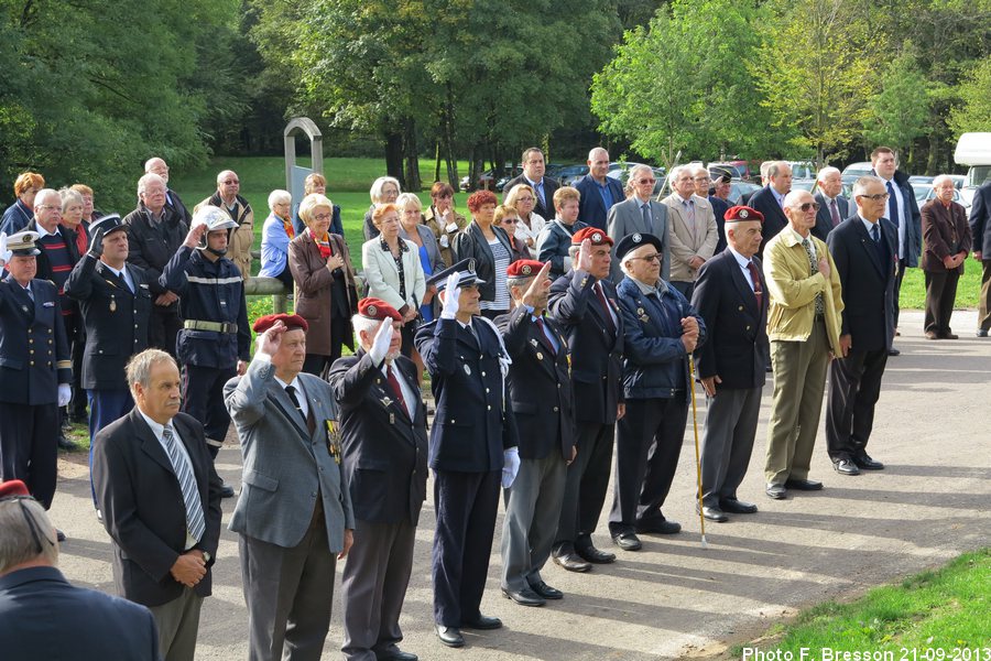Salut des autorités