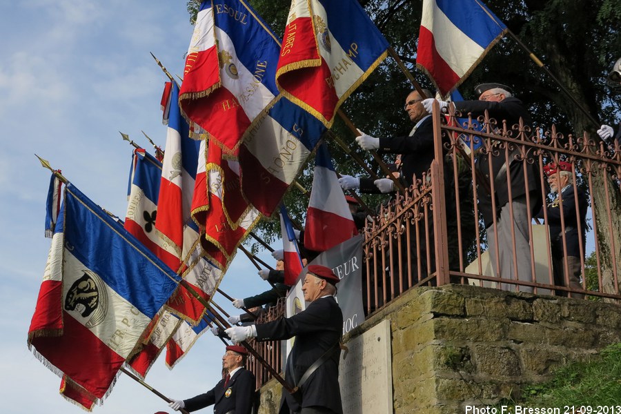 Porte drapeaux